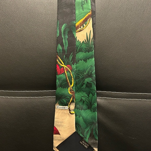 Disney Jungle Adventure Tie with Cartoon Character - Green and Red - Picture 2 of 2